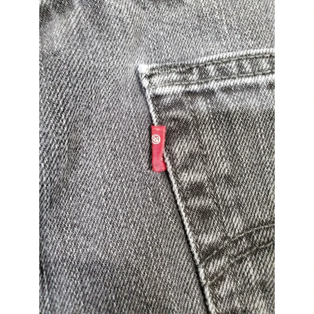 Vintage Levis 501 Jeans Mens 36x32 Black Denim Straight Leg Button Fly Y2K